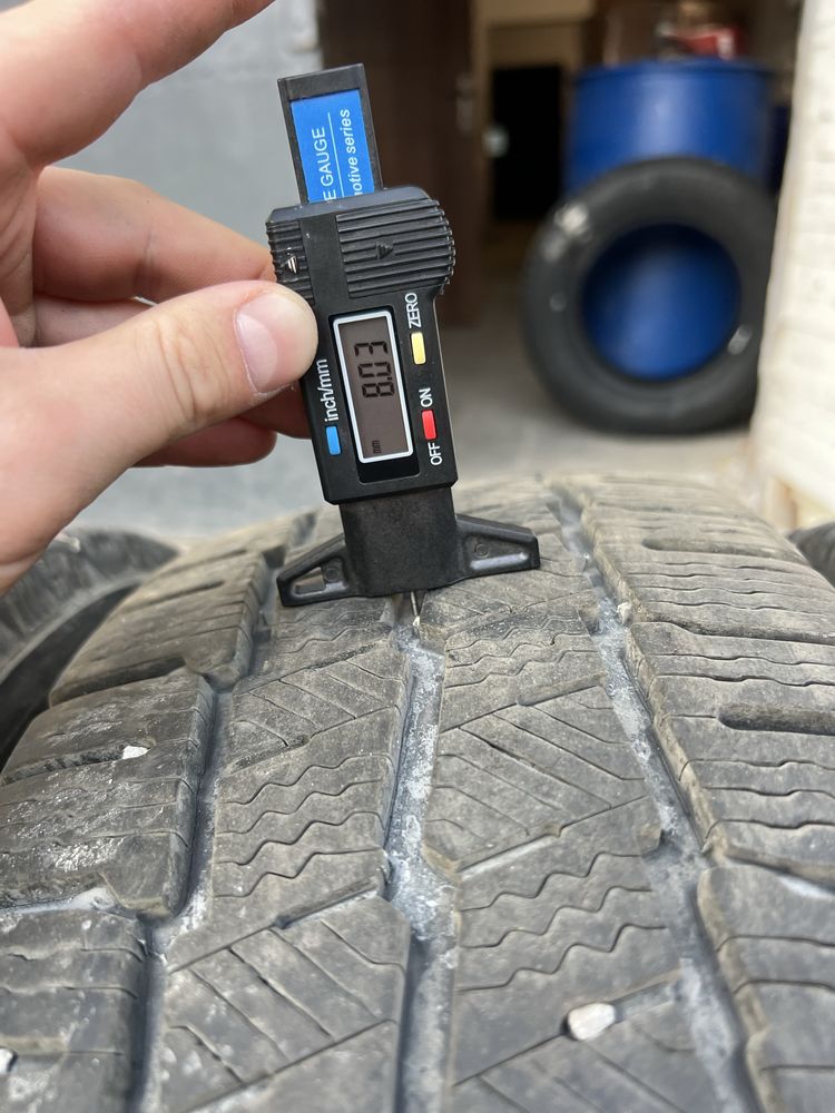 Michelin agilis alpin 215/65/16C