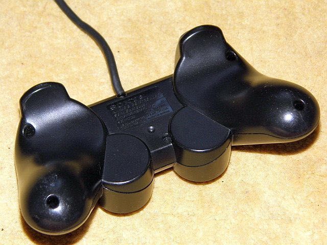 Oryginalny pad do konsoli Sony PlayStation 2