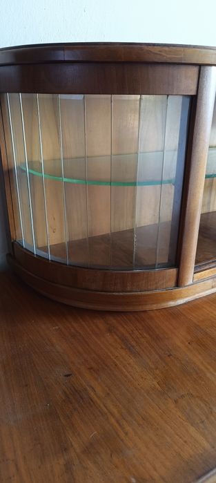 Kredens z dawnych lat