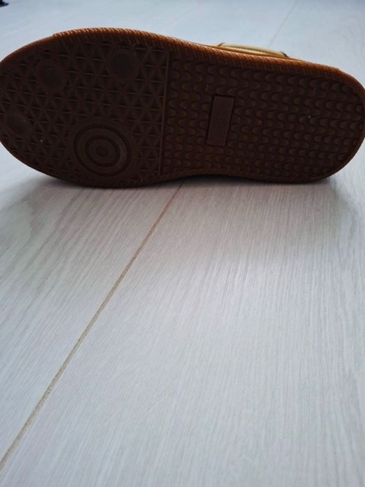 Нові замшеві черевики Vito Rossi, 38