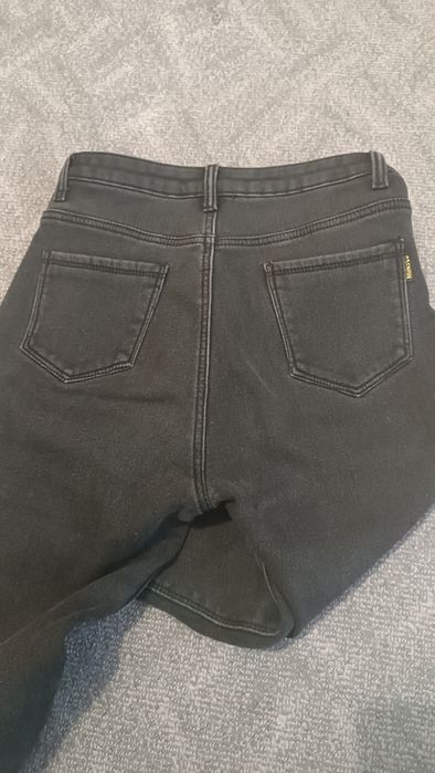 Продам джинси на флісі