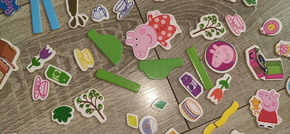 Układanka magnetyczna tablica kredowo-magnetyczna Świnka Peppa magnesy