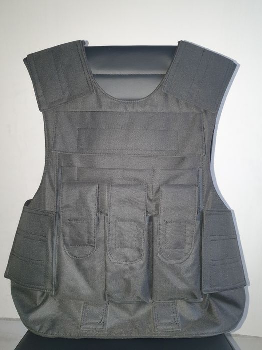 Разгрузка жилет пластины полный комплект.