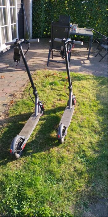 2 hulajnogi elektryczne