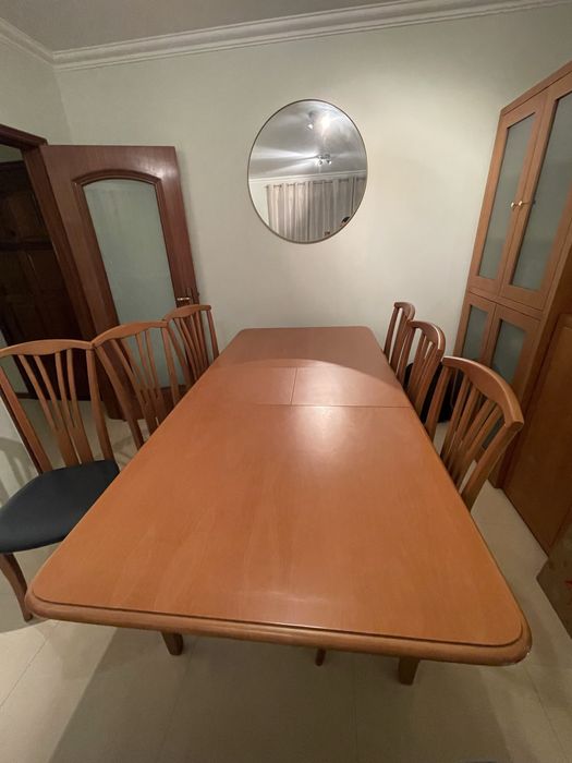 Mesa de Jantar Extensivel + 6 Cadeiras