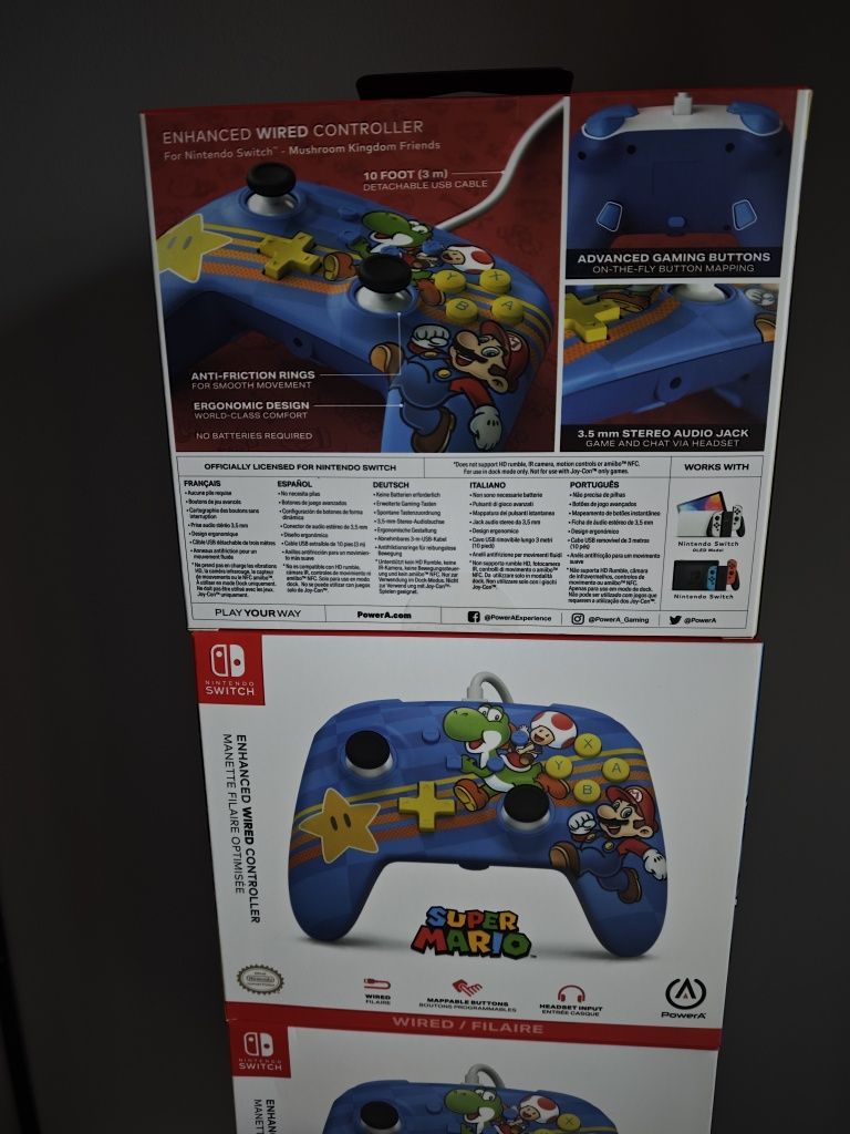 Nintendo Switch comando com fio Super Mario Selado