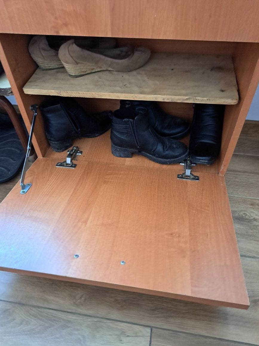 Szafka na buty, półka