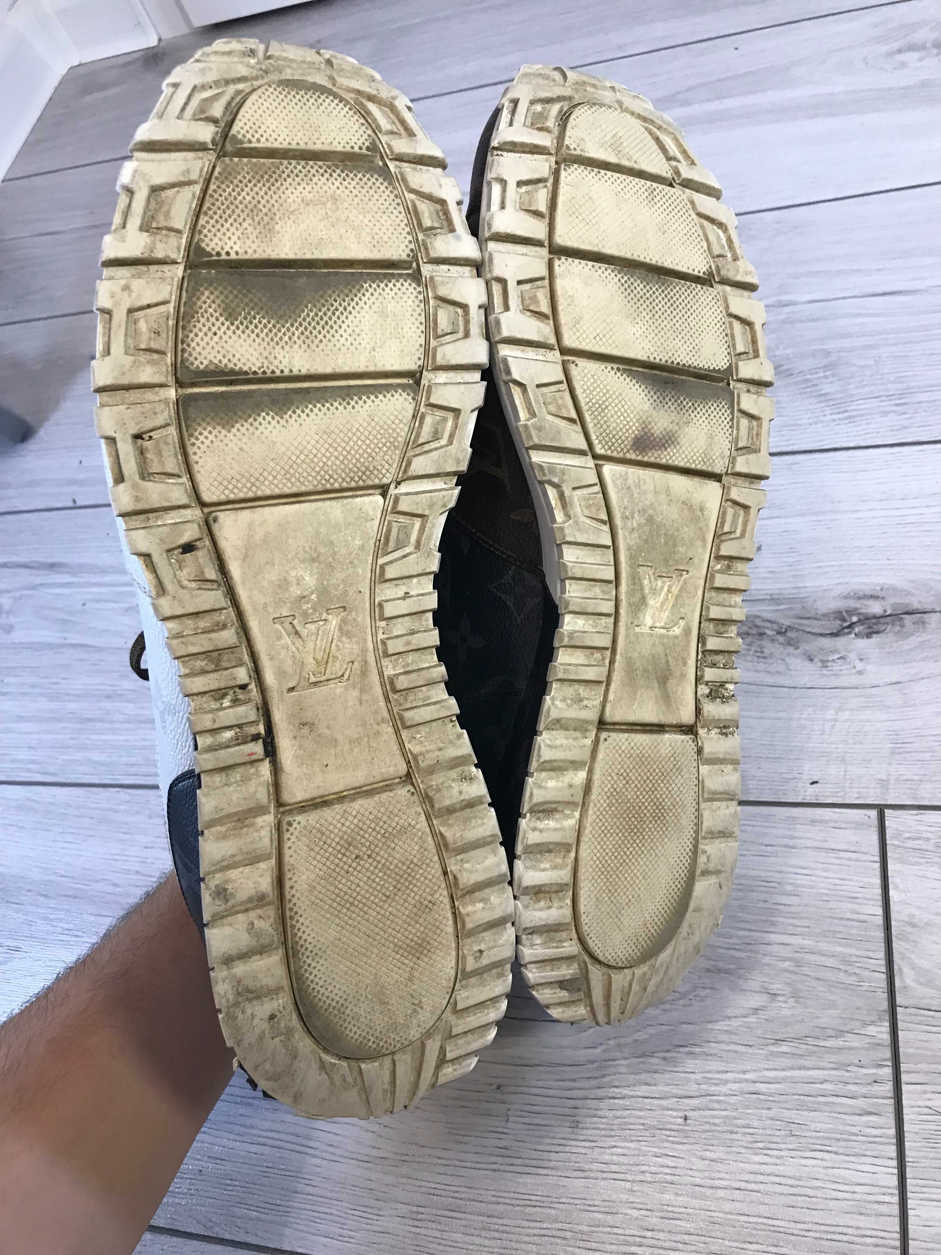 Buty Louis Vuitton Run Away Triple Monogram rozm. 45
