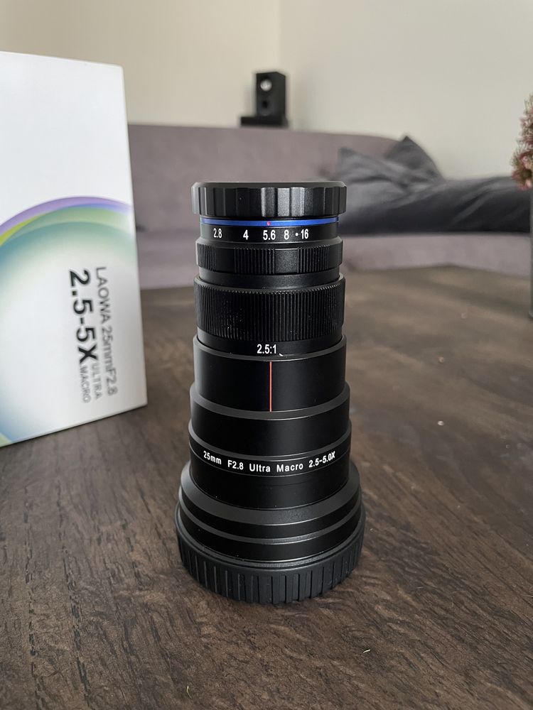 Obiektyw Laowa 25 mm ultra makro f2.8 x 5 oraz pierścień mocujący