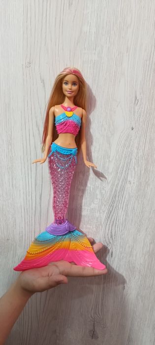 Є багато різних машинок ,ляльки,м'які іграшки дивіться інші оголошення