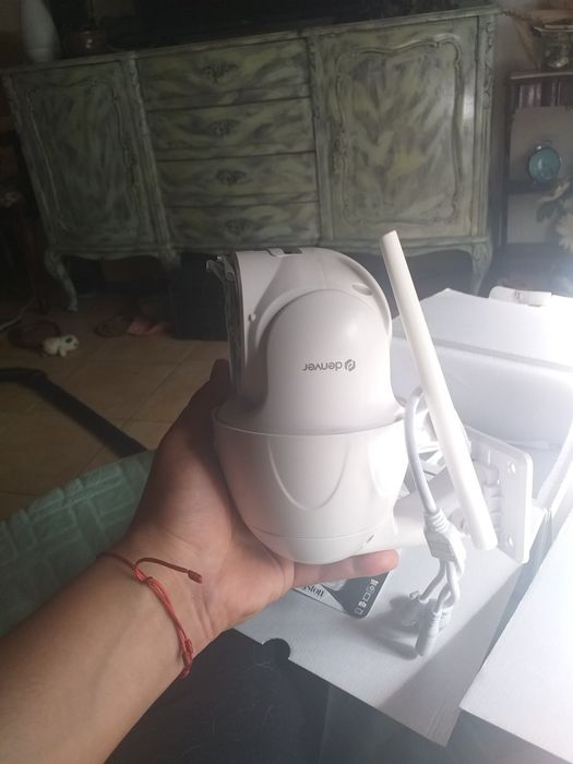 2 câmaras de segurança da marca Denver IOC-221