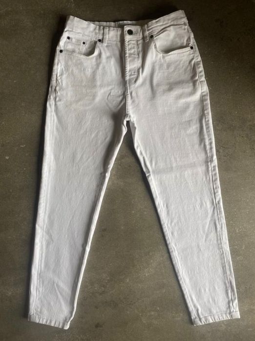 Білі чоловічі джинси house