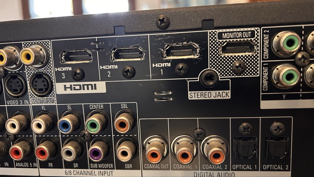 Harman Kardon AVR 255/230 – Receiver AV de Alta Qualidade