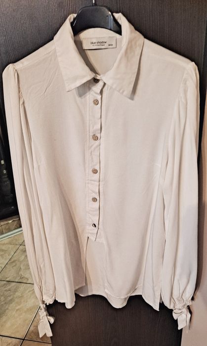 Biala koszula blue shadow