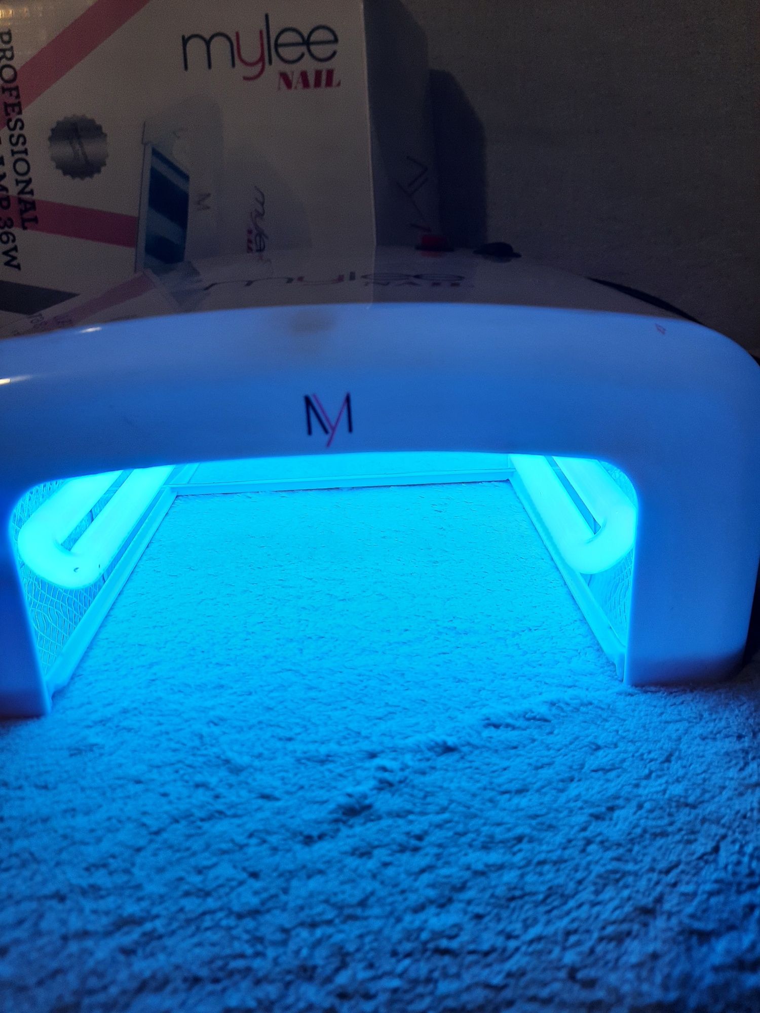 Profesjonalna lampa do suszenia paznokci
