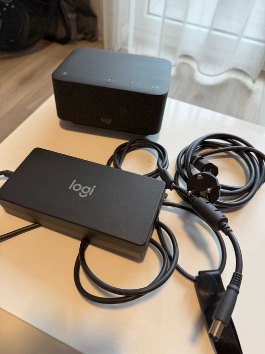 Logitech Logi dock system