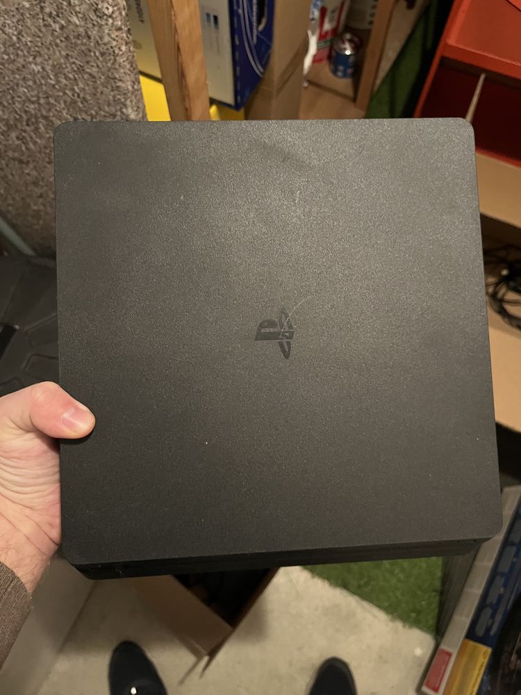 PS4 slim 500 gb з джойстиком та гра в подарунок