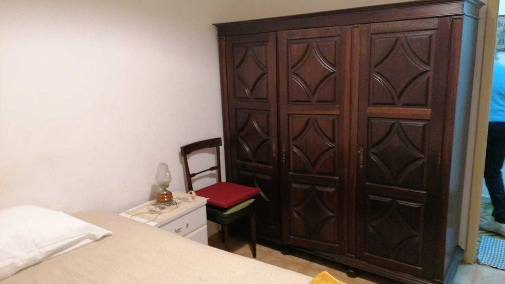 Quarto para casal e ou 2 pessoas no centro de Portimão