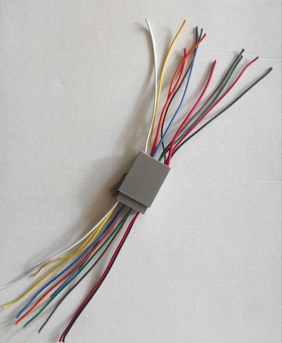 Разъем автомагнитолы ЕВРО ISO "2мамы + 2папы" (черный+серый)