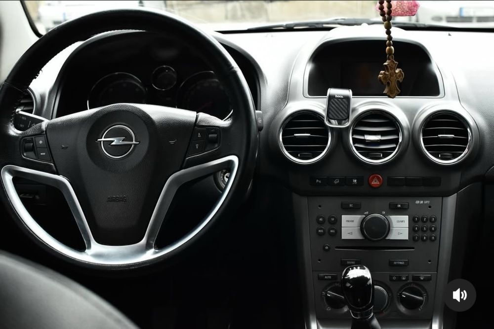 Opel Antara 2010 2,0 дизель 4х4