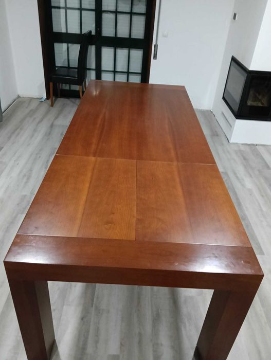 Mesa e 6 cadeiras