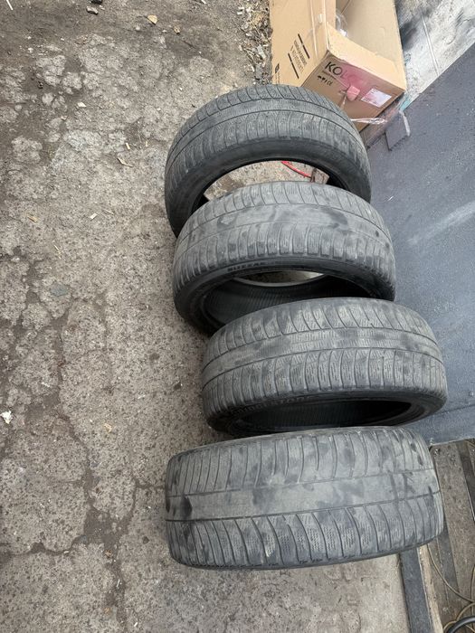 резина Bridgestone 235 45r18 (на допал)