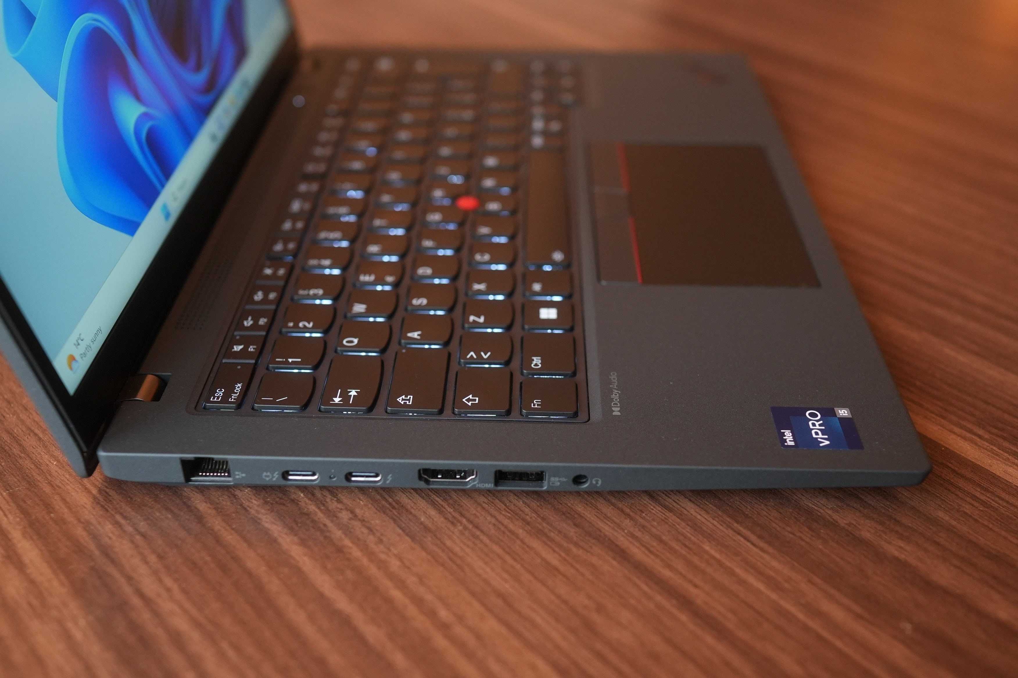 Lenovo ThinkPad T14 G4 i5-1345U 16GB SSD512GB IPS FHD+ 400 nit