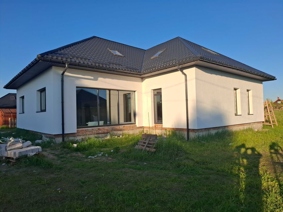 Продаж окремо стоячі будинки у вул. Садова, с. Лісопотік, Яворівського