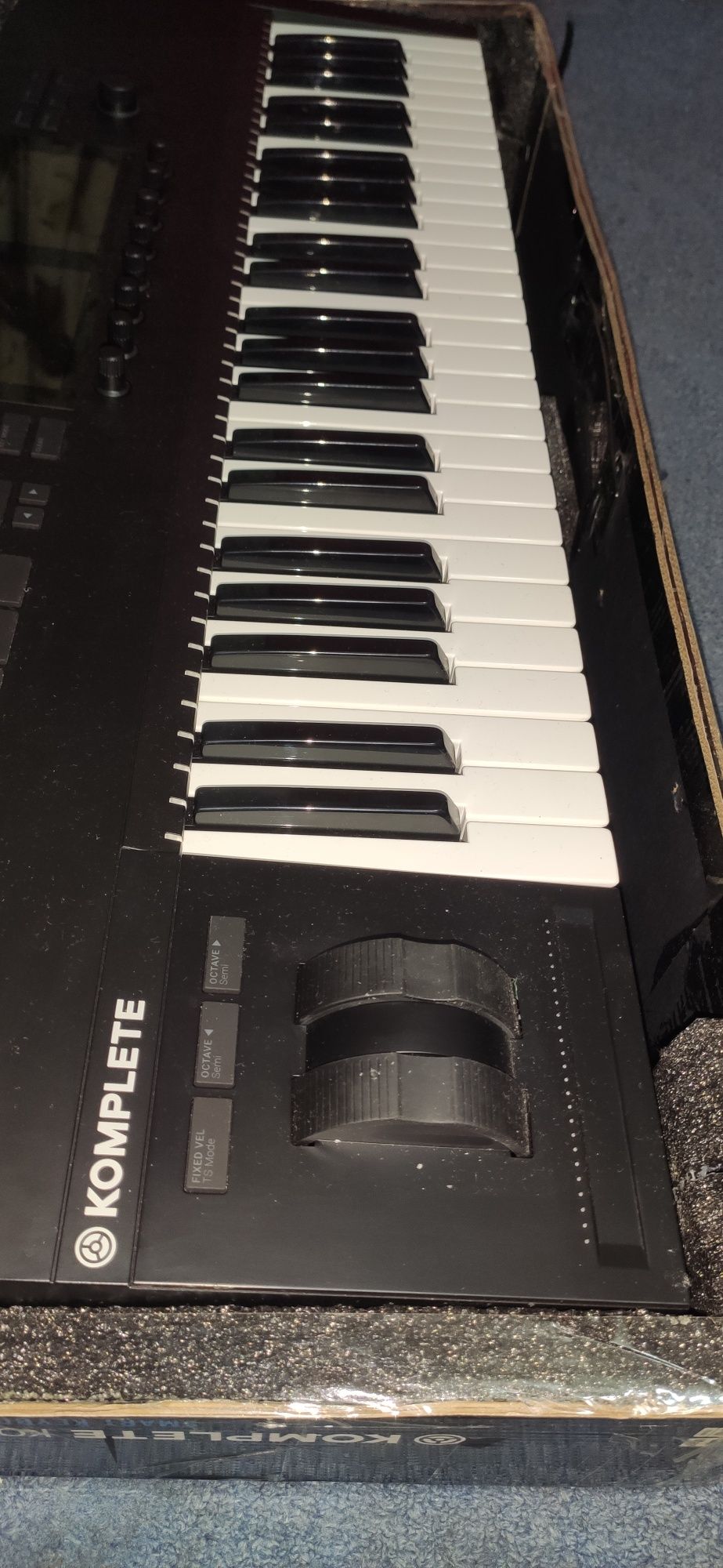 Midi клавиатура синтезатор komplete control s49 mk2 миди