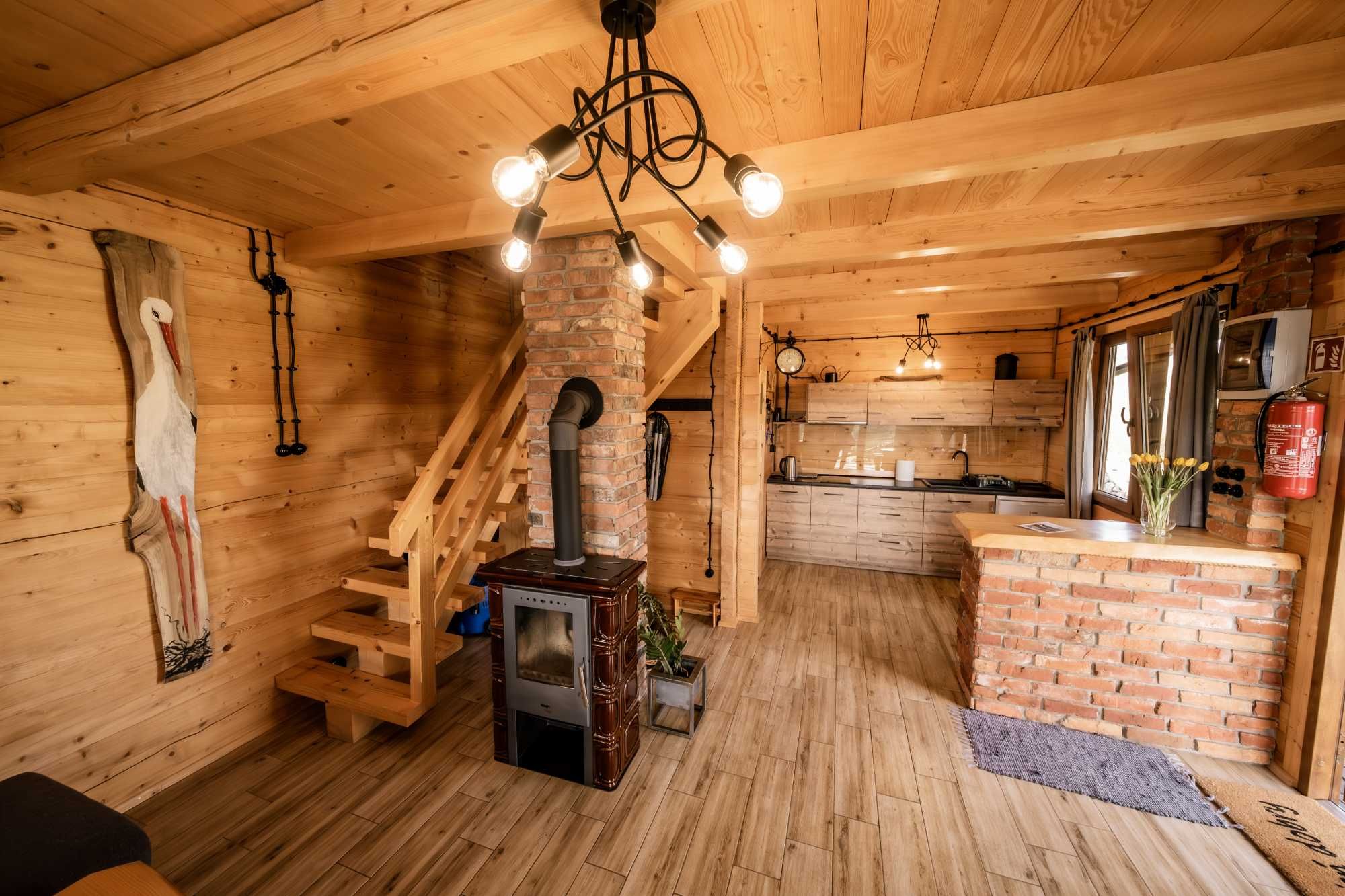 Domki Między Łąkami  Gorąca Balia Jacuzzi. Mazury Giżycko Pieczarki.