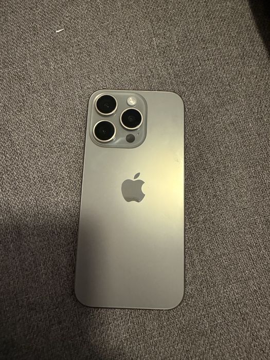 Iphone 15 pro ecran trocado