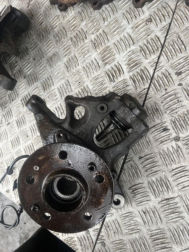 Цапфа кулак перед Mercedes ml w163 год 02 мерседес мл 163
