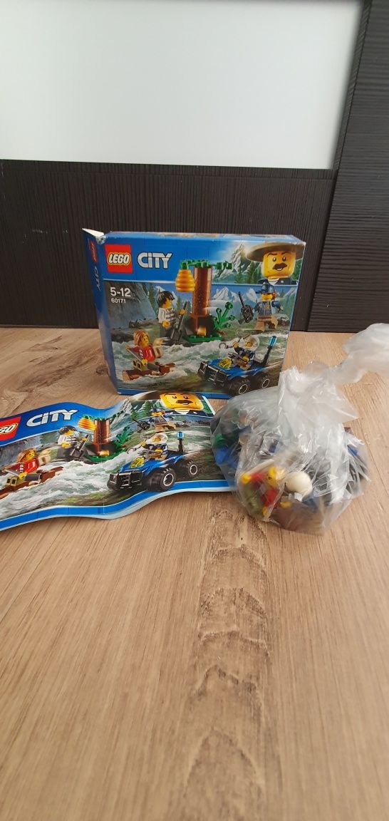 LEGO City 60171 Uciekinierzy w górach