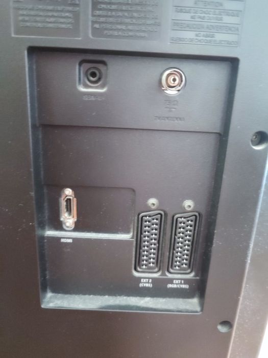 Телевізор Philips 32PFL4303/12