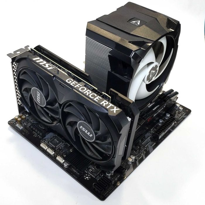 Игровой комплект Ryzen 5 5500, RTX 4060 Ti 8GB, 32GB, GIGABYTE B450M