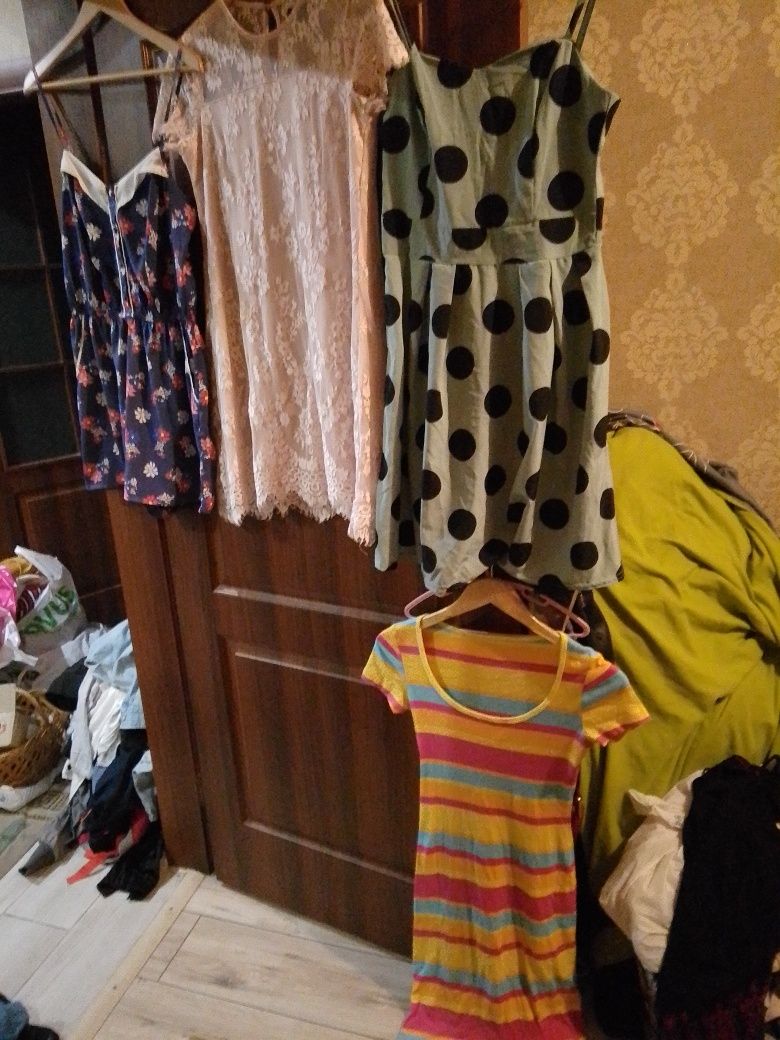 Продам плаття для дівчаток