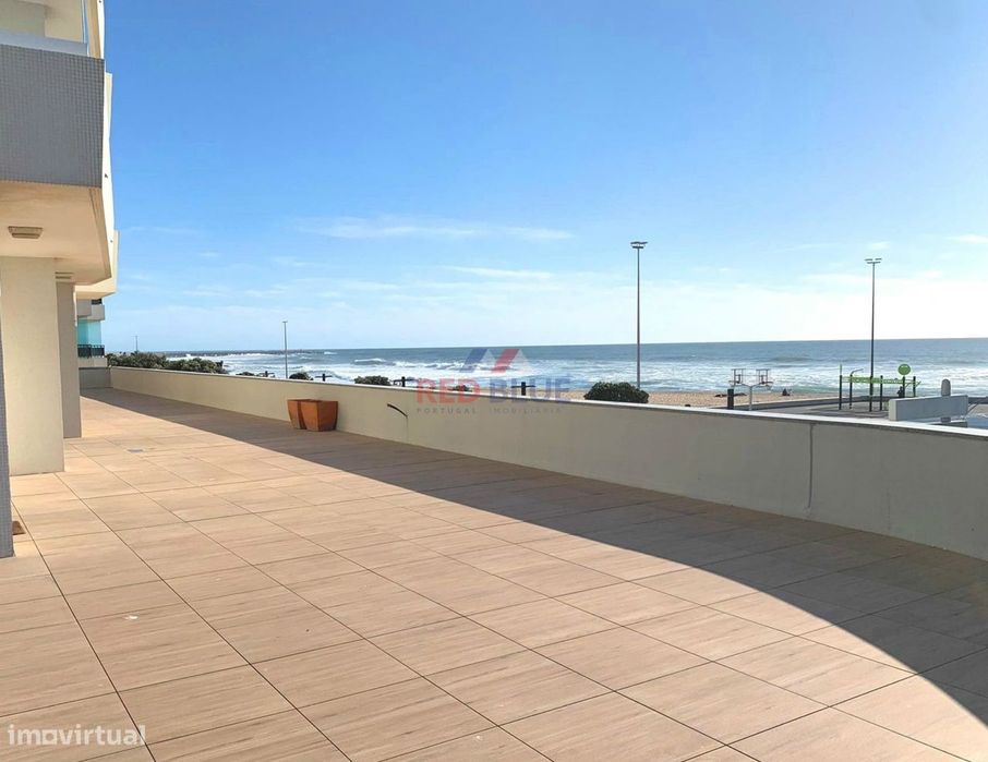 Apartamento T4+2, 1ª Linha De Mar,  Avenida Dos Banhos,  Póvoa De Varz