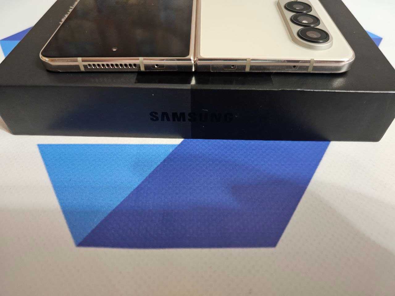 Samsung Galaxy Z Fold 4 12/512 Новий