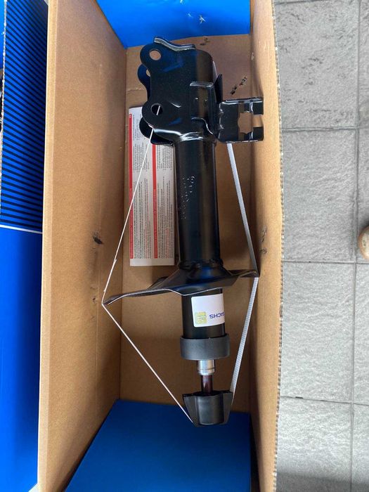 Продам НОВІ передні амортизатори Sachs!  317157 та 317158