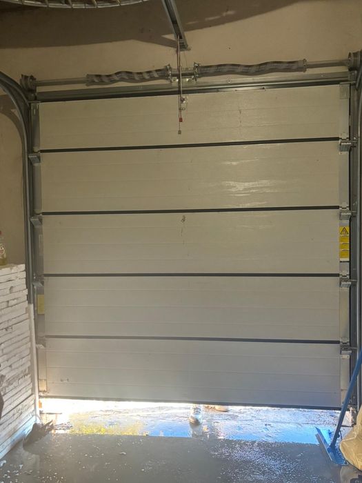 brama garażowa segmentowa z napędem 2500x2500 Wiśniowski