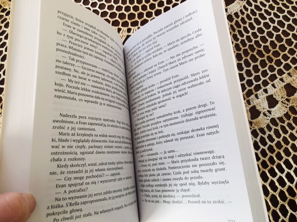 Przystań Wiatrów George R.R. Martin, Lisa Tuttle