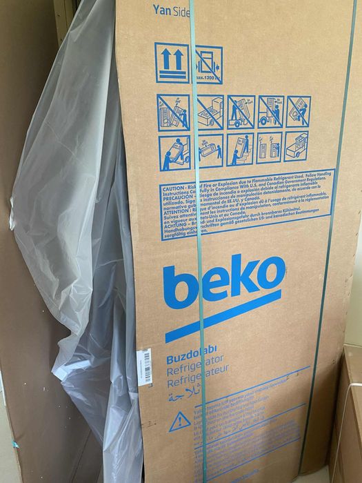 Lodówka beko czarne szkło szerokość 70 cm