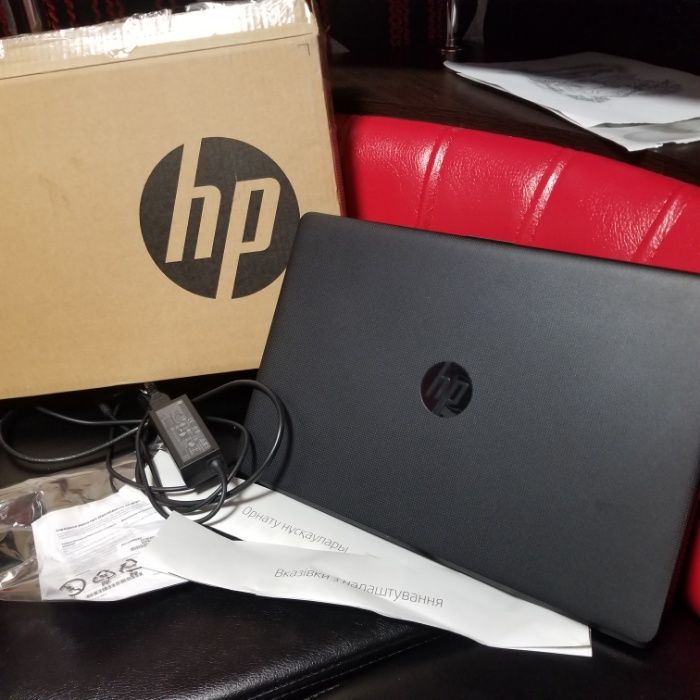 Ноутбук HP Laptop 15-ra022ur (3FY43EA)
