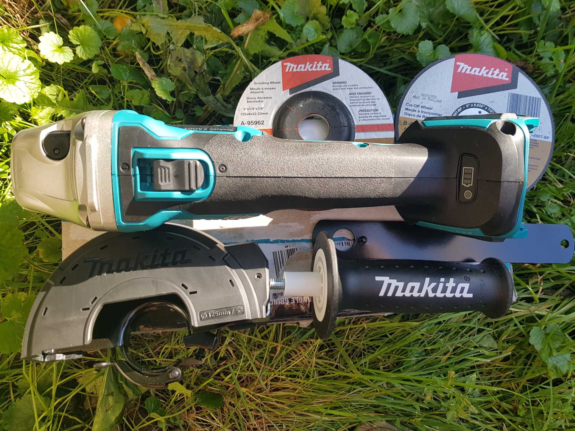 Бесщеточная болгарка Makita XAG04 (DGA504Z) Аккумуляторная 18V LXT