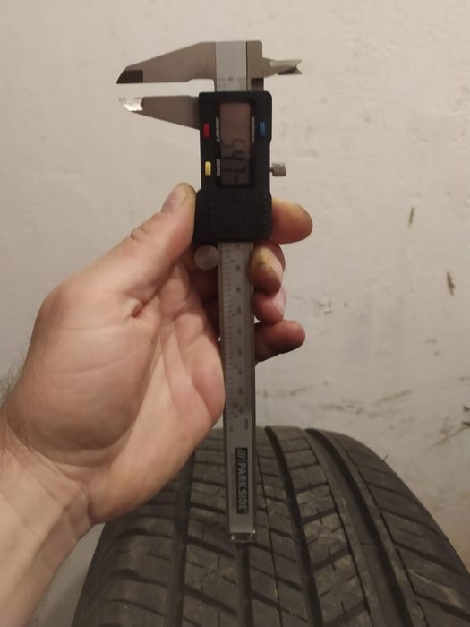 Opony letnie  225/60/18 Dunlop