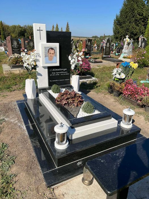 Виготовлення пам’ятників під ключ | Камінь український та імпорт