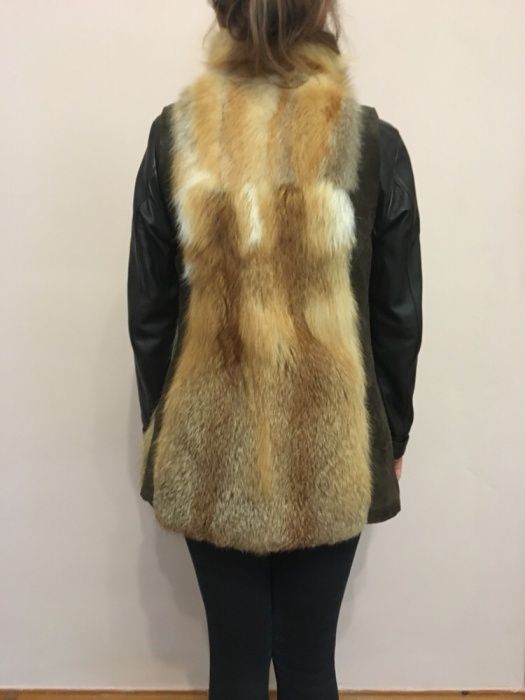 Меховая жилетка(лиса)