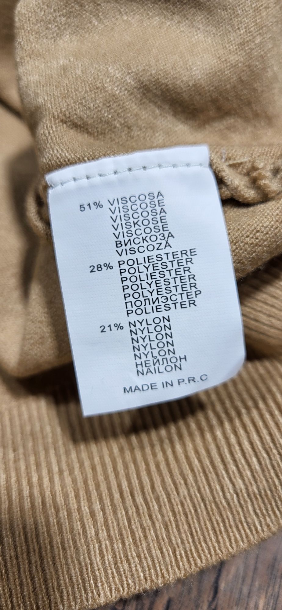 Zapinany sweter damski złote guziki jak kaszmir Logo guess uni