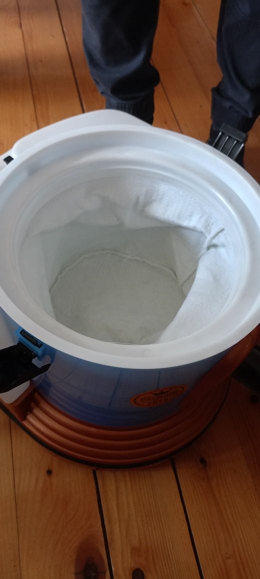 Odkurzacz piorący clean King