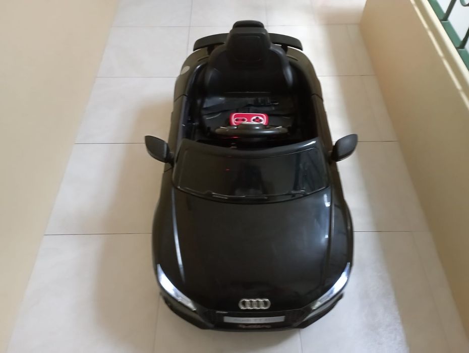 Carro criança bateria